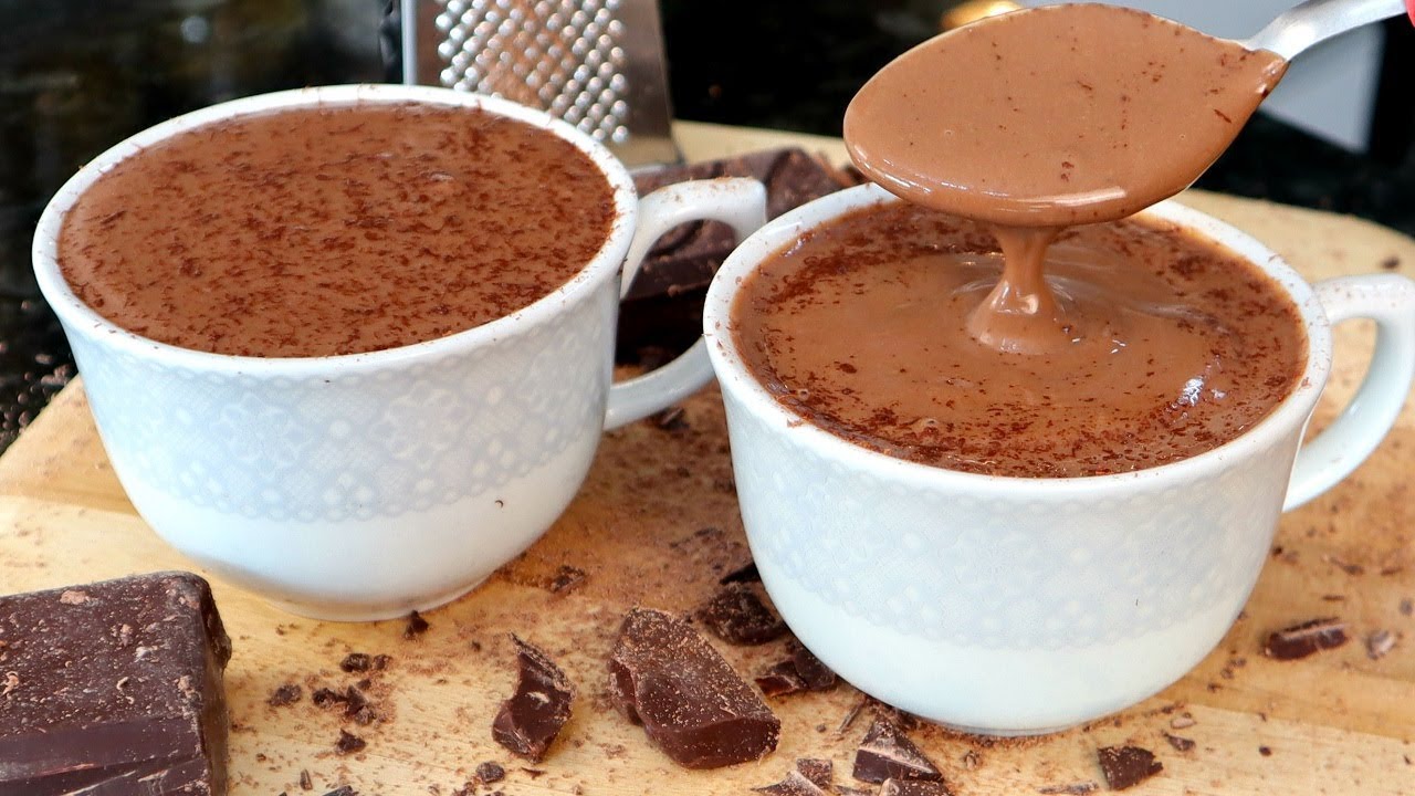 veja como fazer esta receita de chocolate quente cremoso 