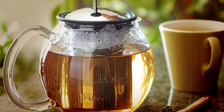 Chá de gengibre com mel: como fazer, para que serve e benefícios