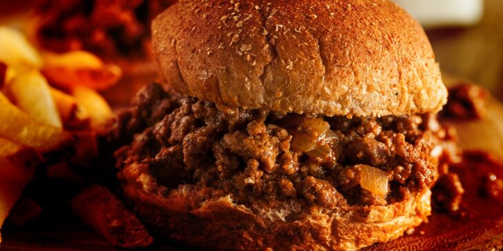 Hambúrguer caseiro com carne moída: receita descomplicada!