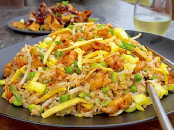 arroz com camarão e abacaxi 