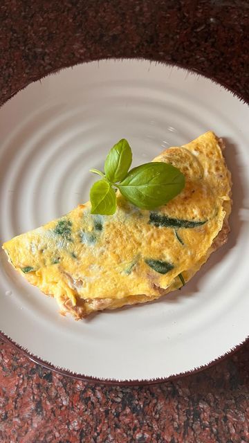 Omelete com abobrinha e queijo simples ana maria