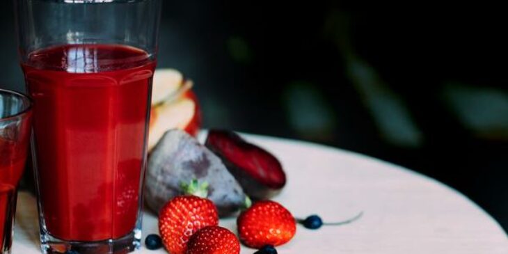 Receita de suco antioxidante para saúde de ferro