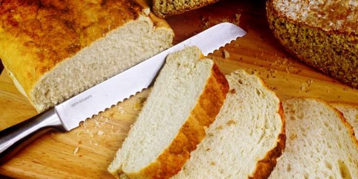 Receita de pão caseiro super fácil, com poucos ingredientes e mega delicioso tudo gostoso