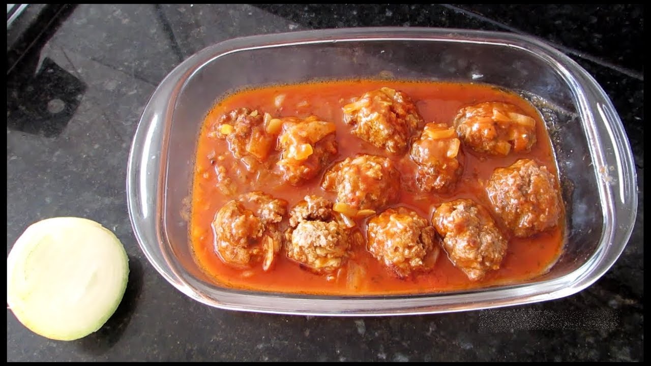 Como fazer almôndegas de carne moída ao molho curry?
