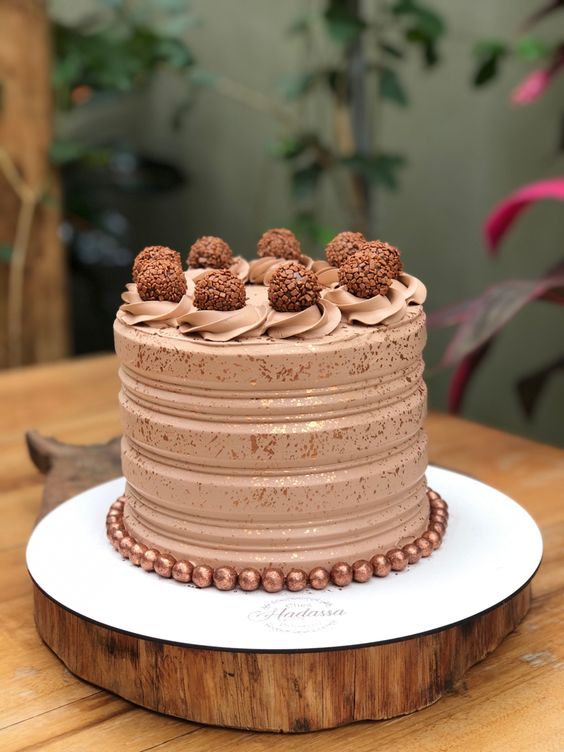 mini bolo de chocolate com brigadeiro de café prático gourmet