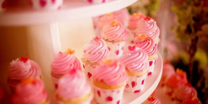 cobertura rosa para cupcake cupcake massa rosa receita de cupcake cupcake branco cupcake azul cupcake vermelho cupcake de chocolate cobertura para cupcake