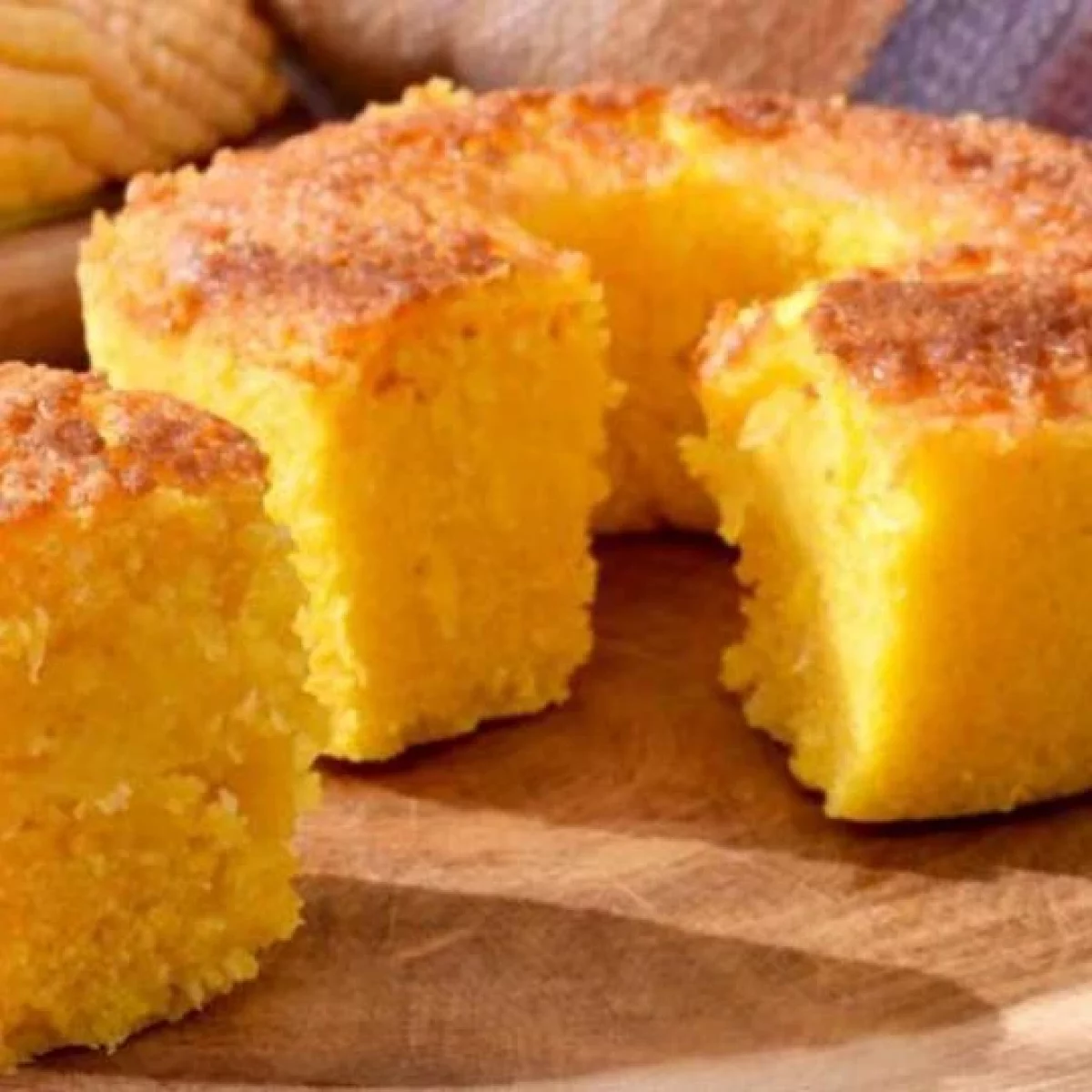 Receita de bolo de milho de latinha cremoso no liquidificador para fazer em  casa facilmente; fica uma delícia – Metro World News Brasil