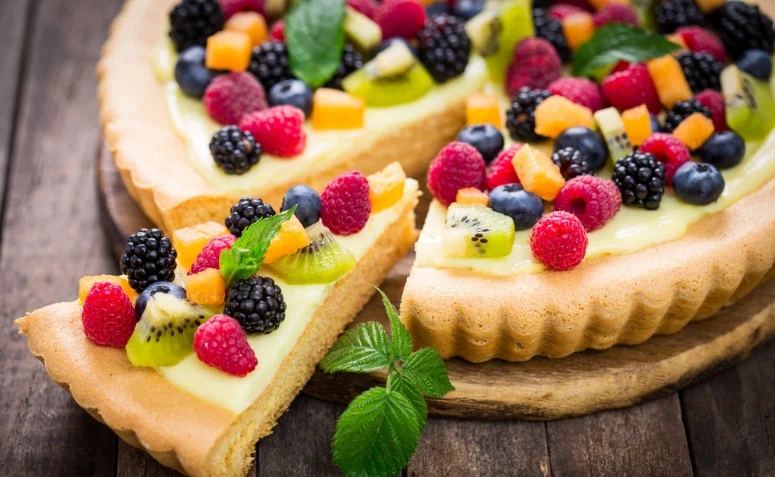 3 tortas de frutas sensacionais que todos os nossos leitores são apaixonados (e ainda são práticas)