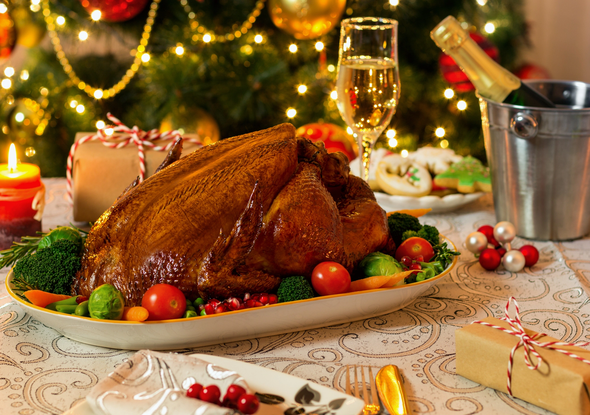 Vamos te ensinar a melhor e mais fácil receita de peru de natal pra você se apaixonar antes de dezembro
