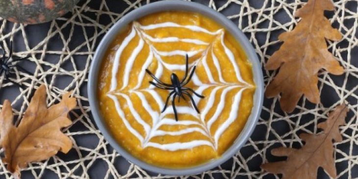 Sopa de abóbora do Halloween que é tradição e que não pode ficar sem no Dia das Bruxas