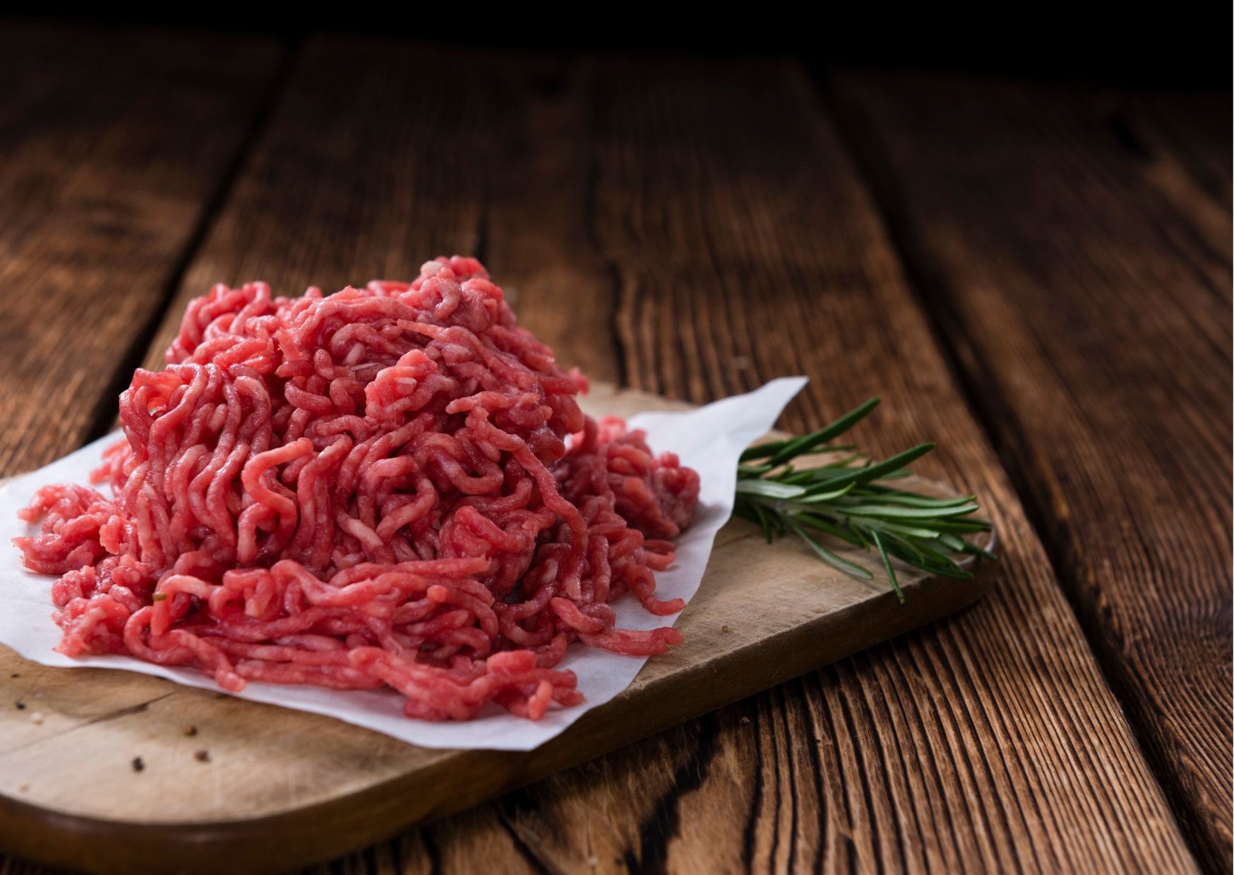Aprenda como escolher a carne moída certa no mercado: não caia mais nas carnes velhas