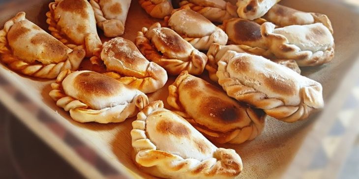 Empanada argentina: o lanchinho sensacional que não dá pra comer só um