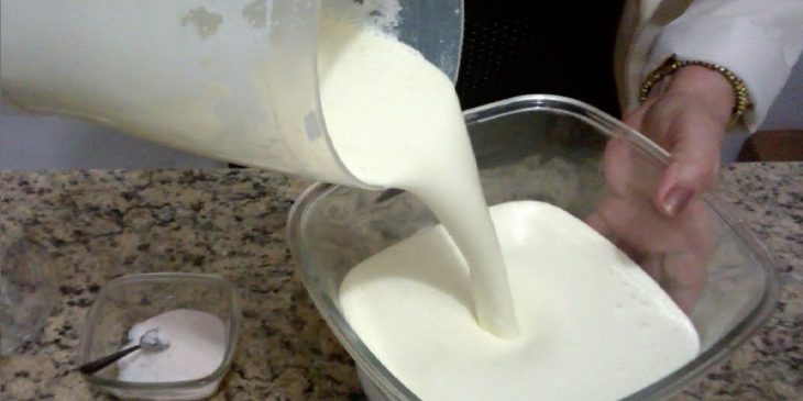 Creme de leite caseiro com três ingredientes: receita que vale milhões