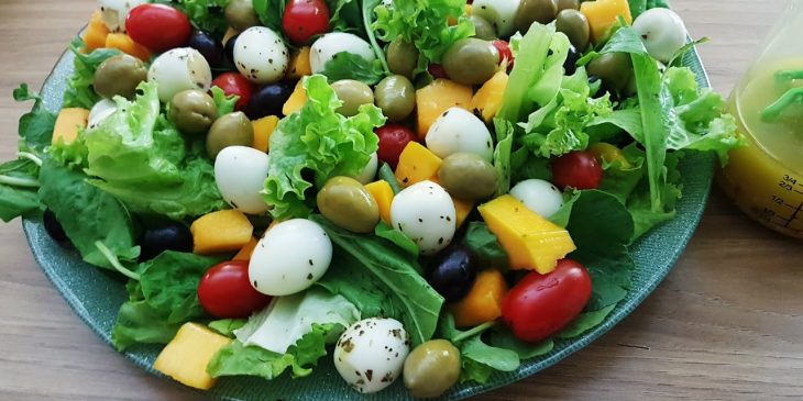 Salada colorida de legumes para fazer sem nenhuma demora