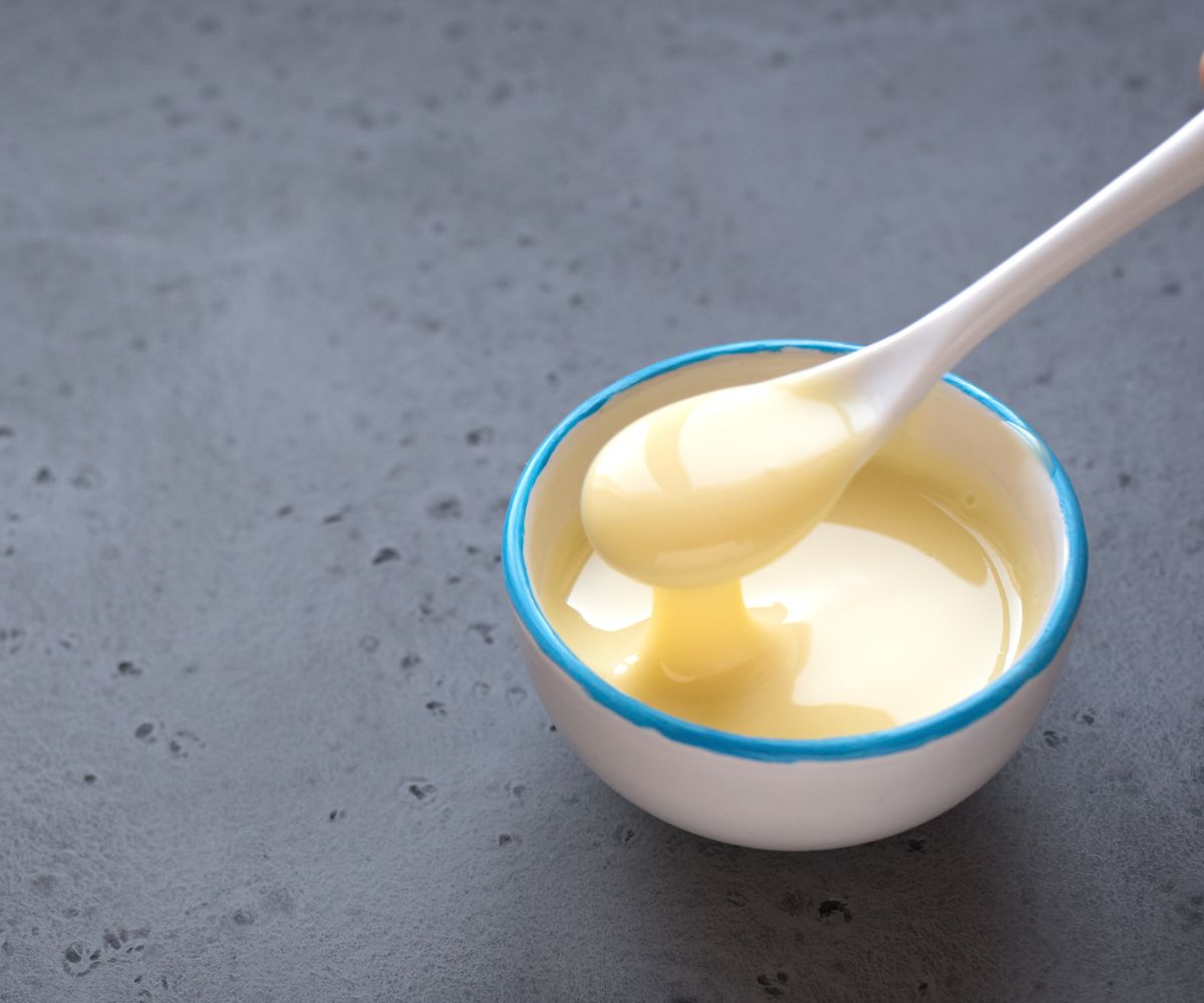 Essa receita de leite condensado caseiro de soja surpreende em praticidade e sabor