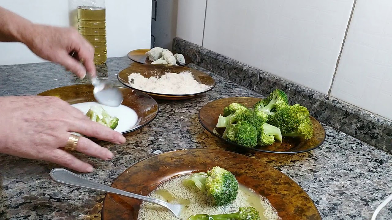 @delíciasdaivonete preparou este suculento brócolis empanado fácil e rápido