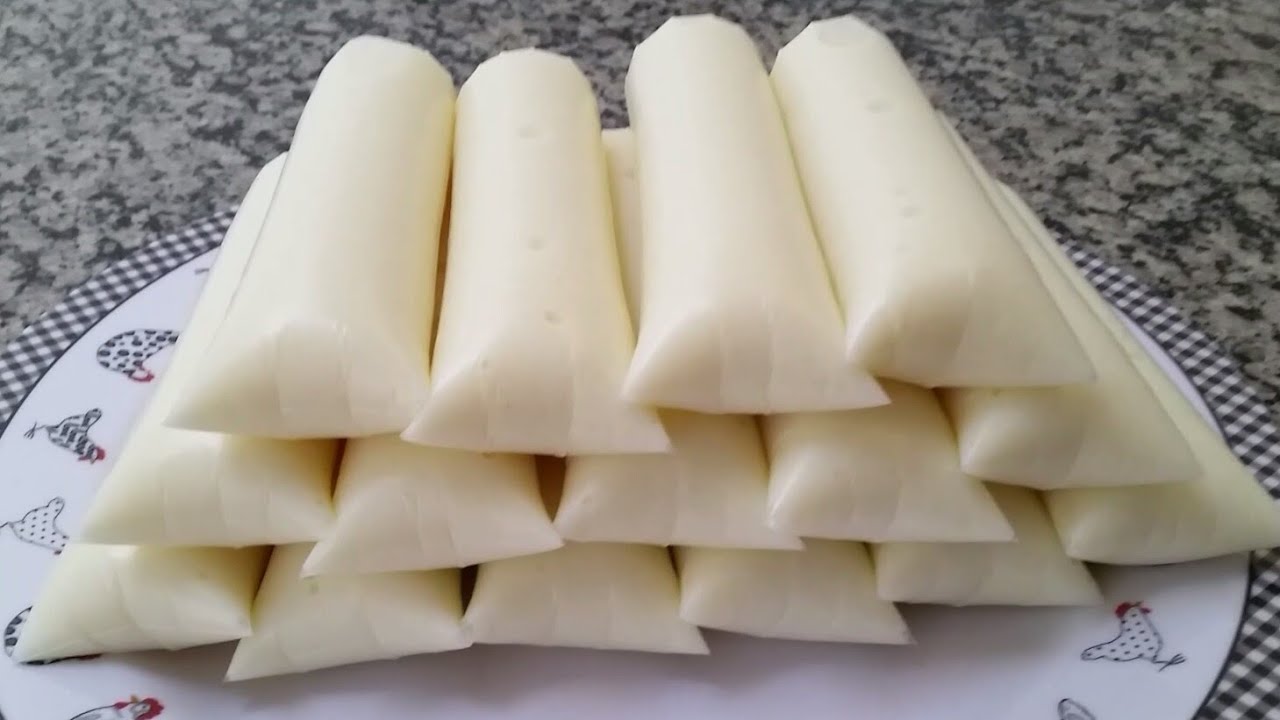 @tatianasantana preparou este picolé de tapioca em formato de geladinho