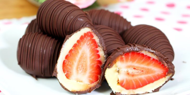 surpresa de morango com chocolate @cakepedia