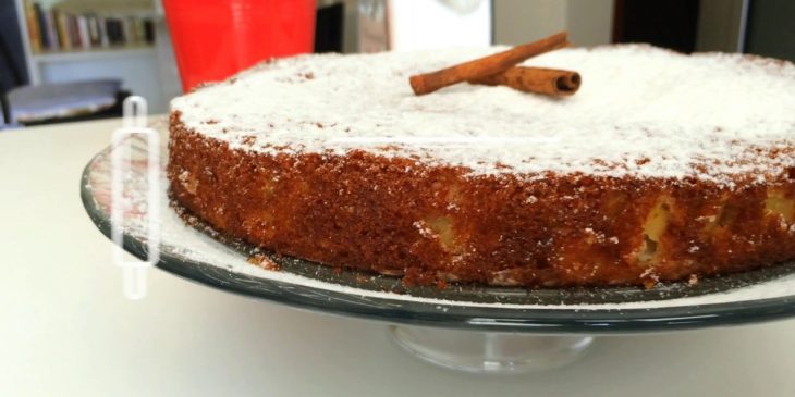 bolo de maçã com cobertura de açúcar de confeiteiro @dayflaubert