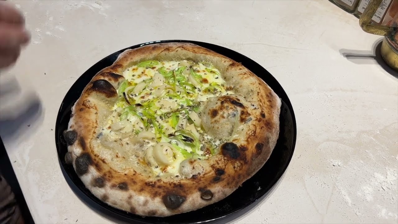 pizza de palmito com gorgonzola @pizzaartesanalrogeriosilva