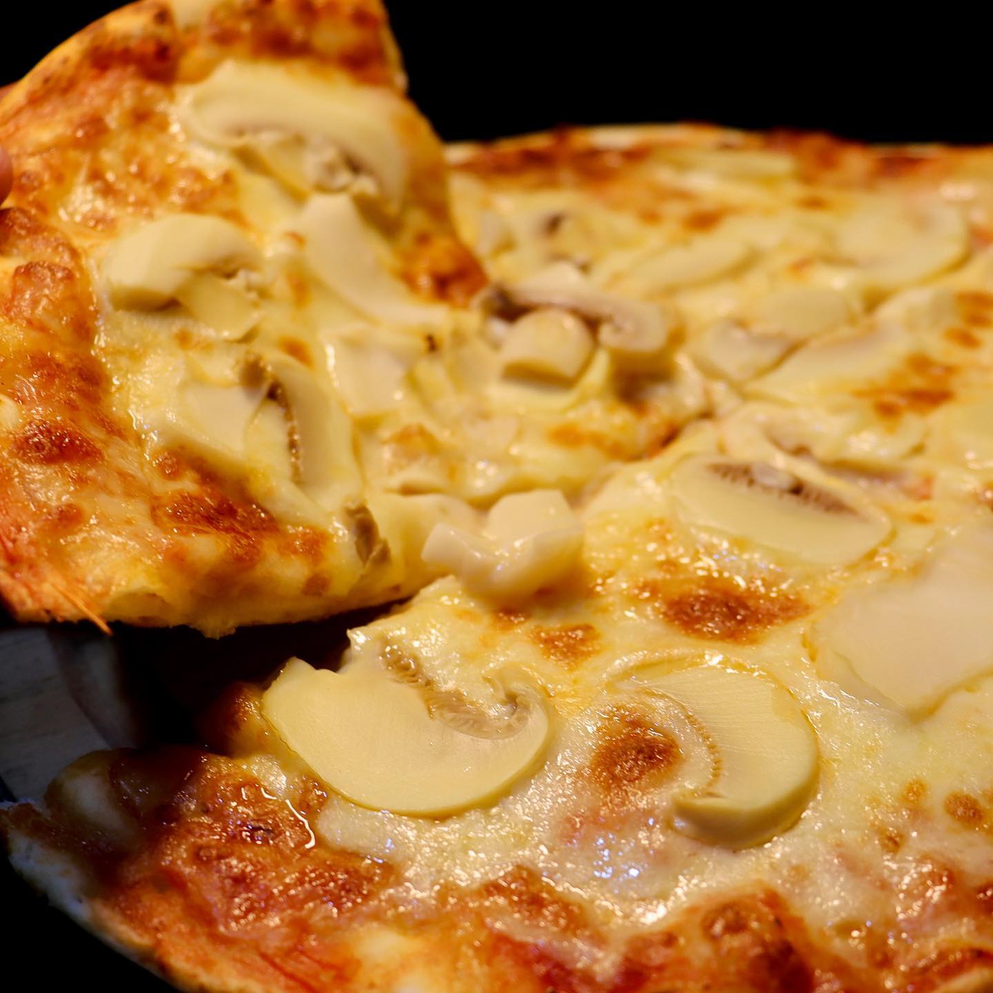 Receita de pizza de champignon que surpreende de gostosa