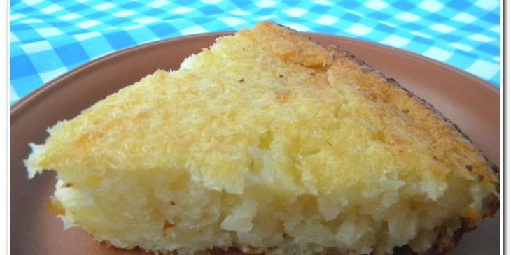 bolo de macaxeira com queijo ralado @aquinacozinha