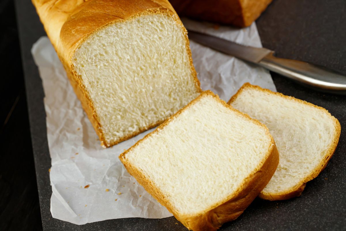 Marcas de pão que só enganam: muito açúcar, óleo, sal… cuidado!