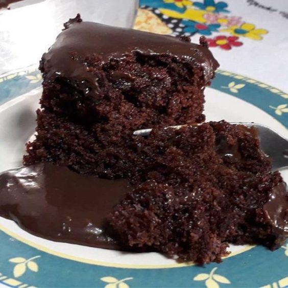 bolo de chocolate com óleo prático ana maria braga
