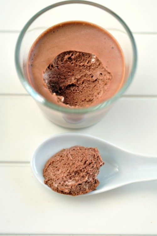Mousse de chocolate sem açúcar prático rápido cremoso