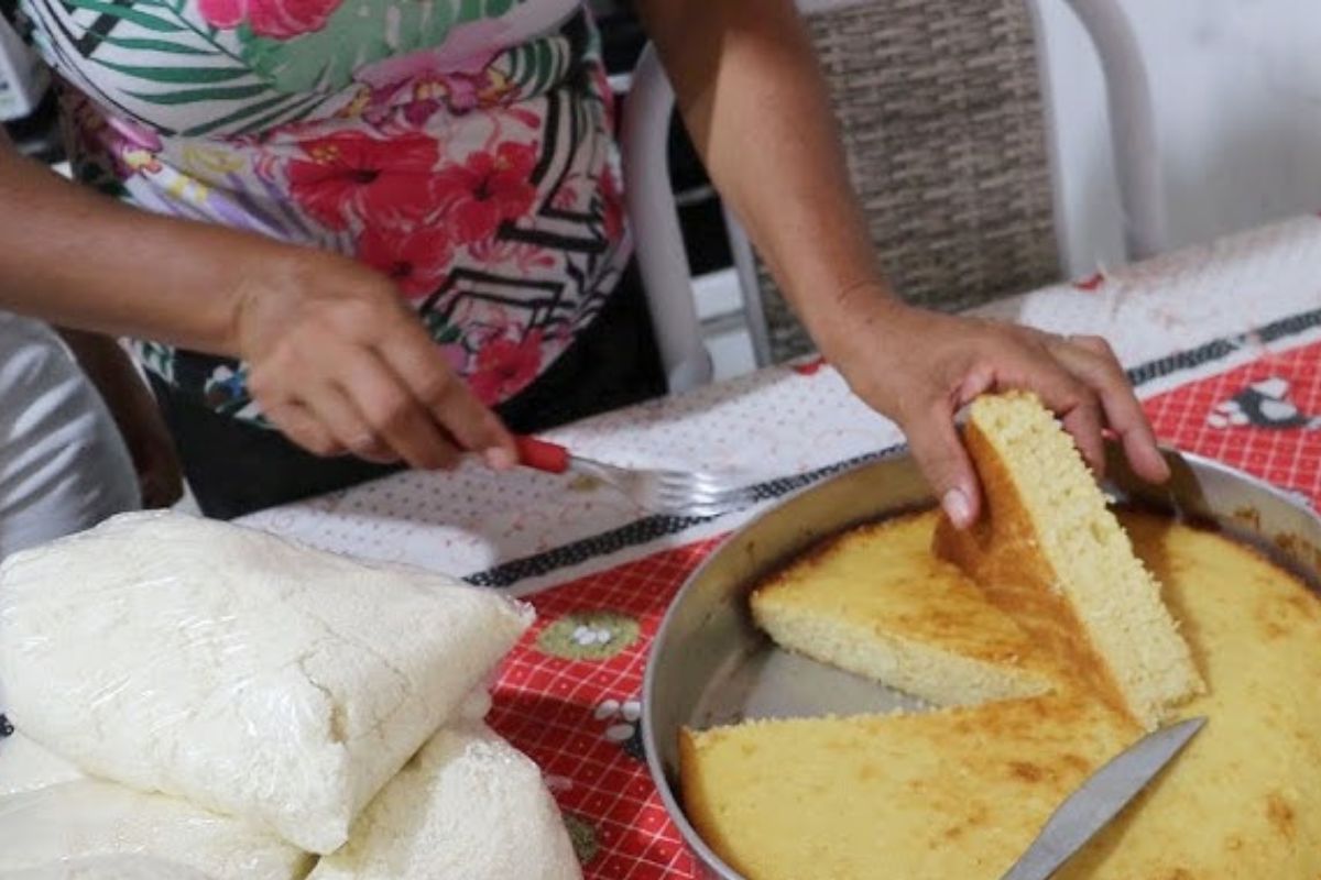 Cheesecake de Mascarpone e Baunilha com Base de Frutos Secos